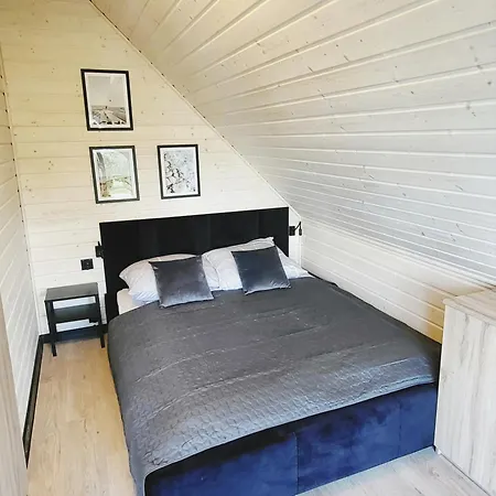 Na Kasztanowej Rewal