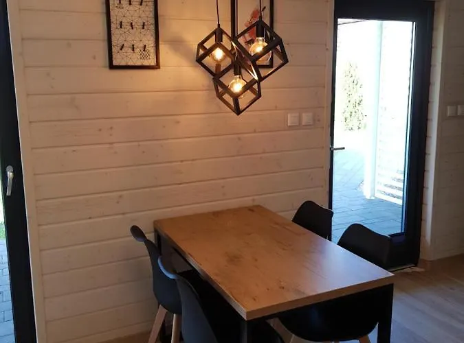 Na Kasztanowej * Rewal